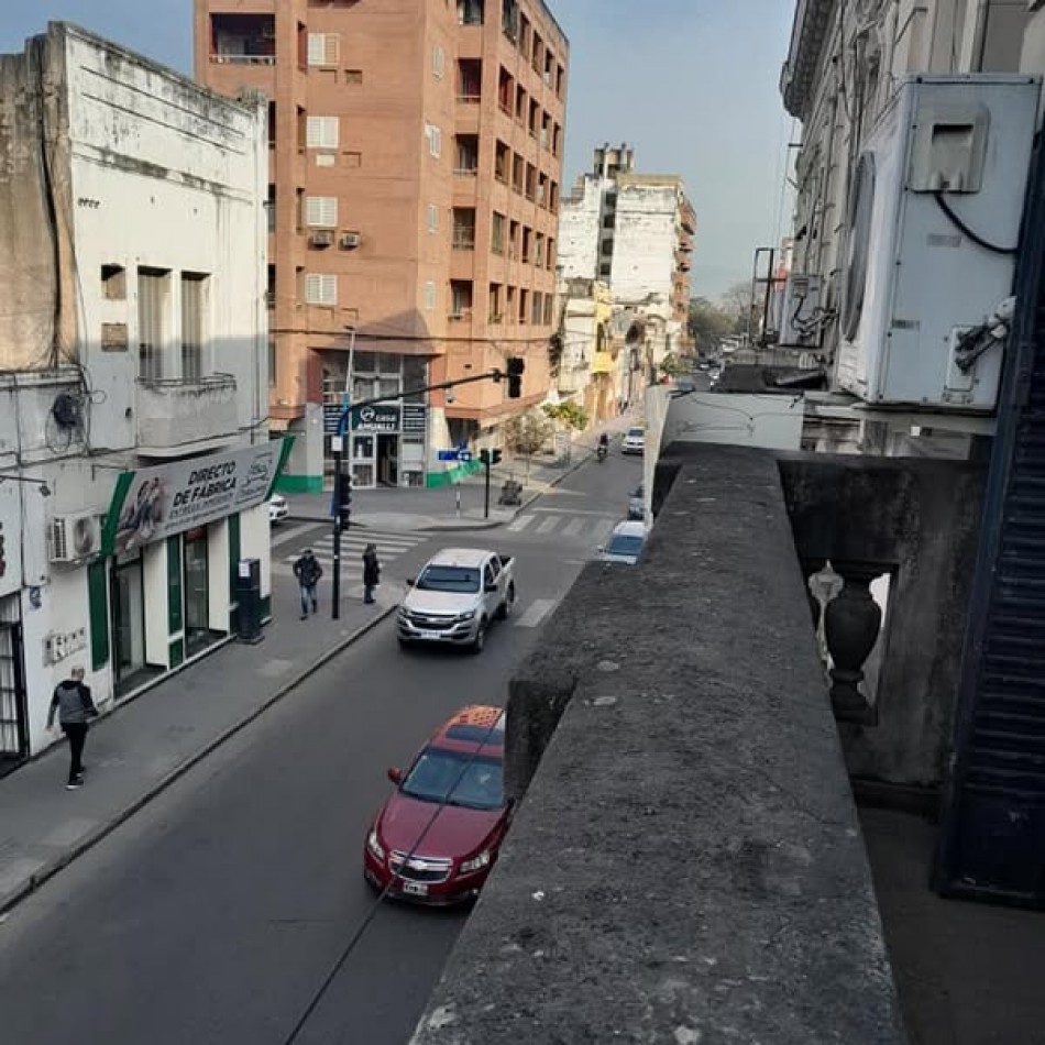 Hermosa Casa Antigua en Barrio Norte