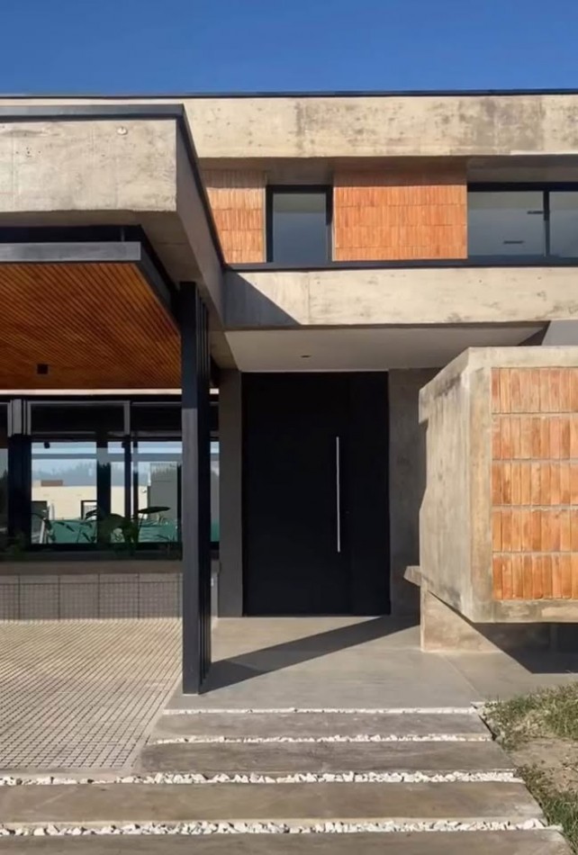 FABULOSA Y MODERNA CASA EN VENTA EN ALTO VERDE 3. Premium