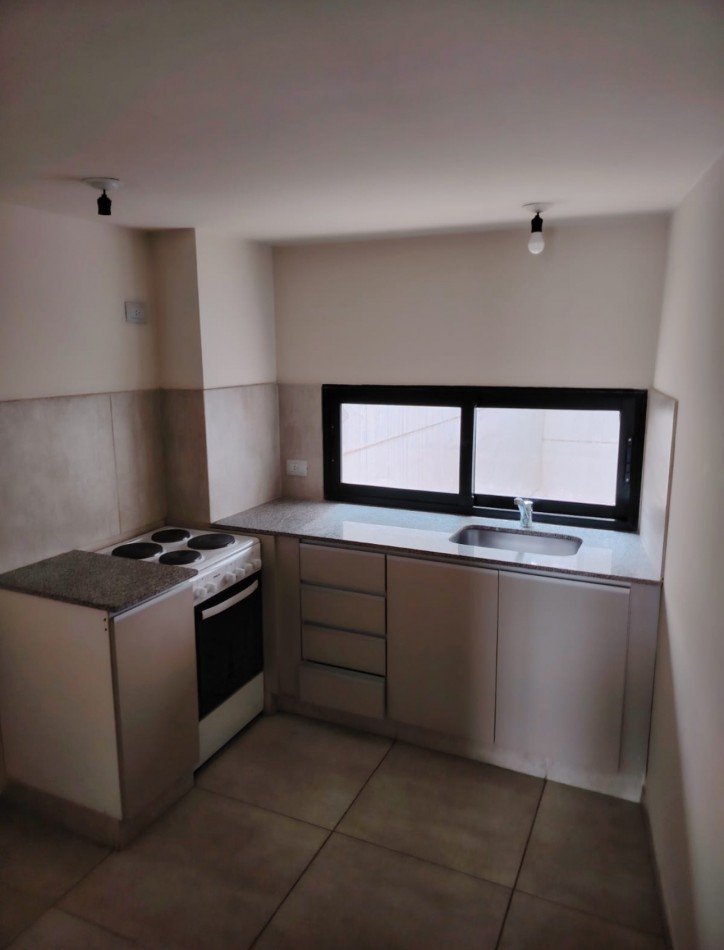 Granara inmobiliaria alquila hermoso departamento de un dormitorio pleno centro a media cuadra de la peatonal 