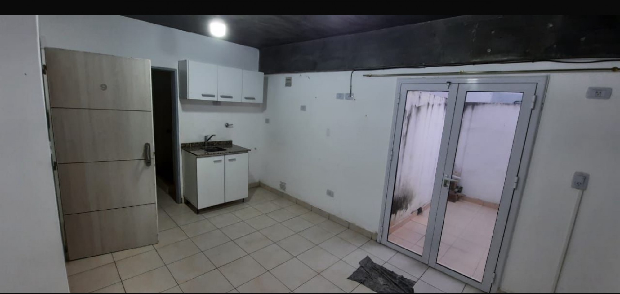 Granara inmobiliaria Alquila Mono con patio 