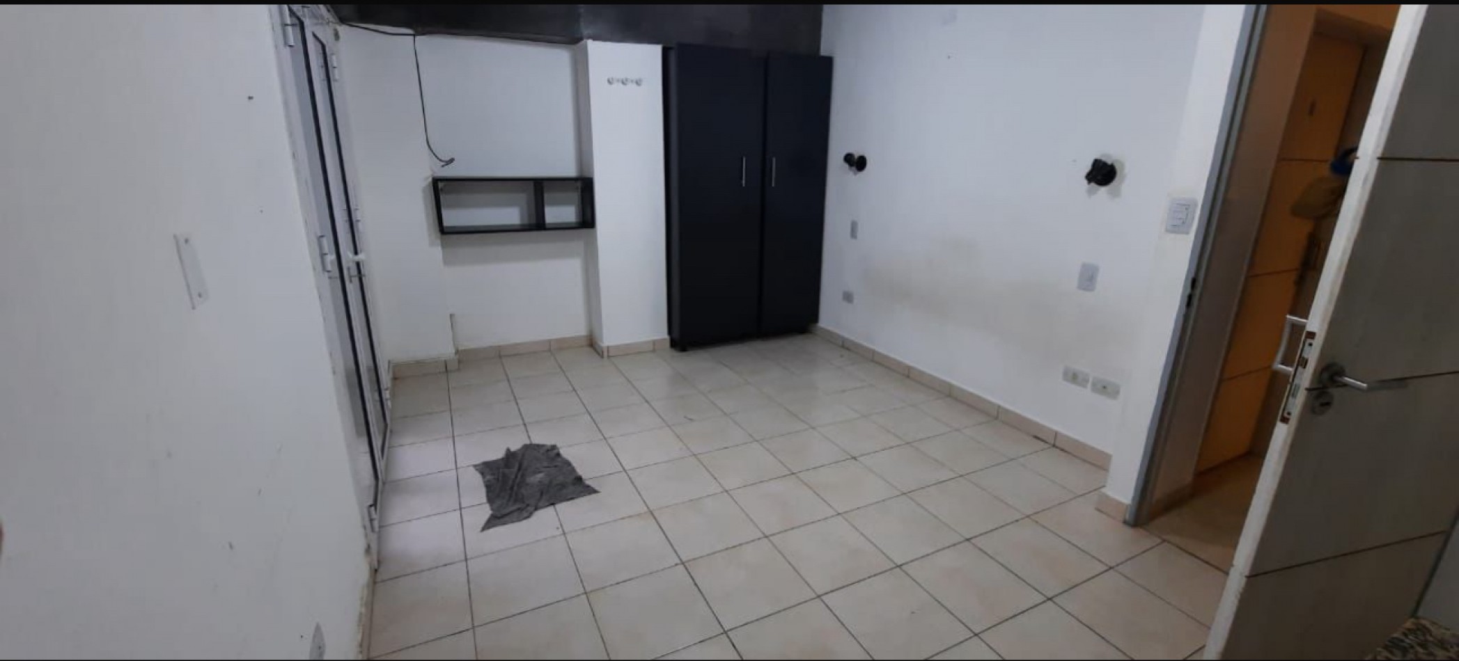 Granara inmobiliaria Alquila Mono con patio 
