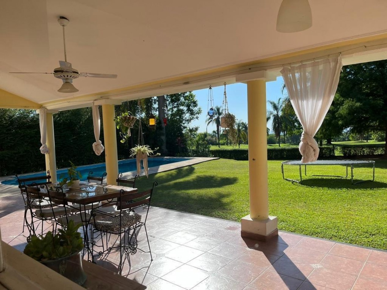 Casa en Country Las Yungas