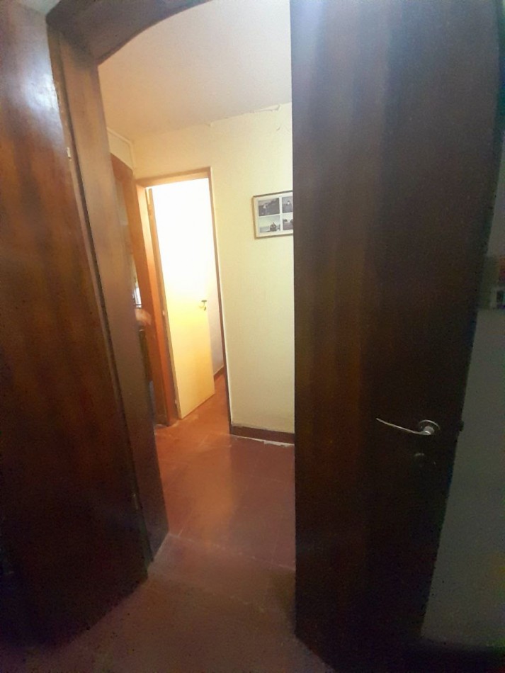 Casa de 4 Dormitorios en Barrio Centenario