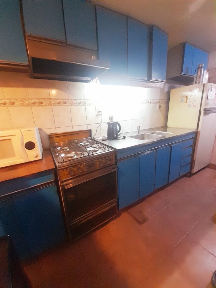 Casa de 4 Dormitorios en Barrio Centenario