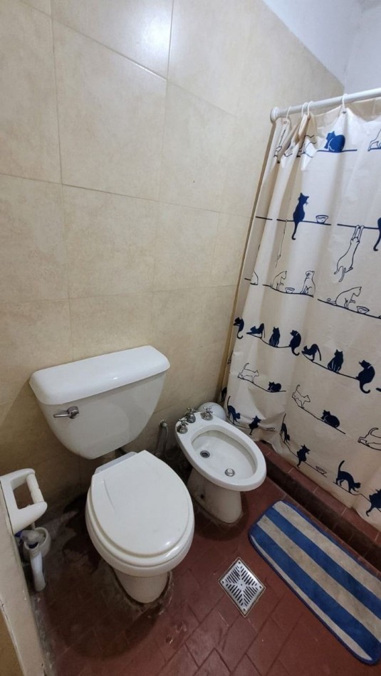 Casa 4 Dormitorios en Barrio Presidente Peron