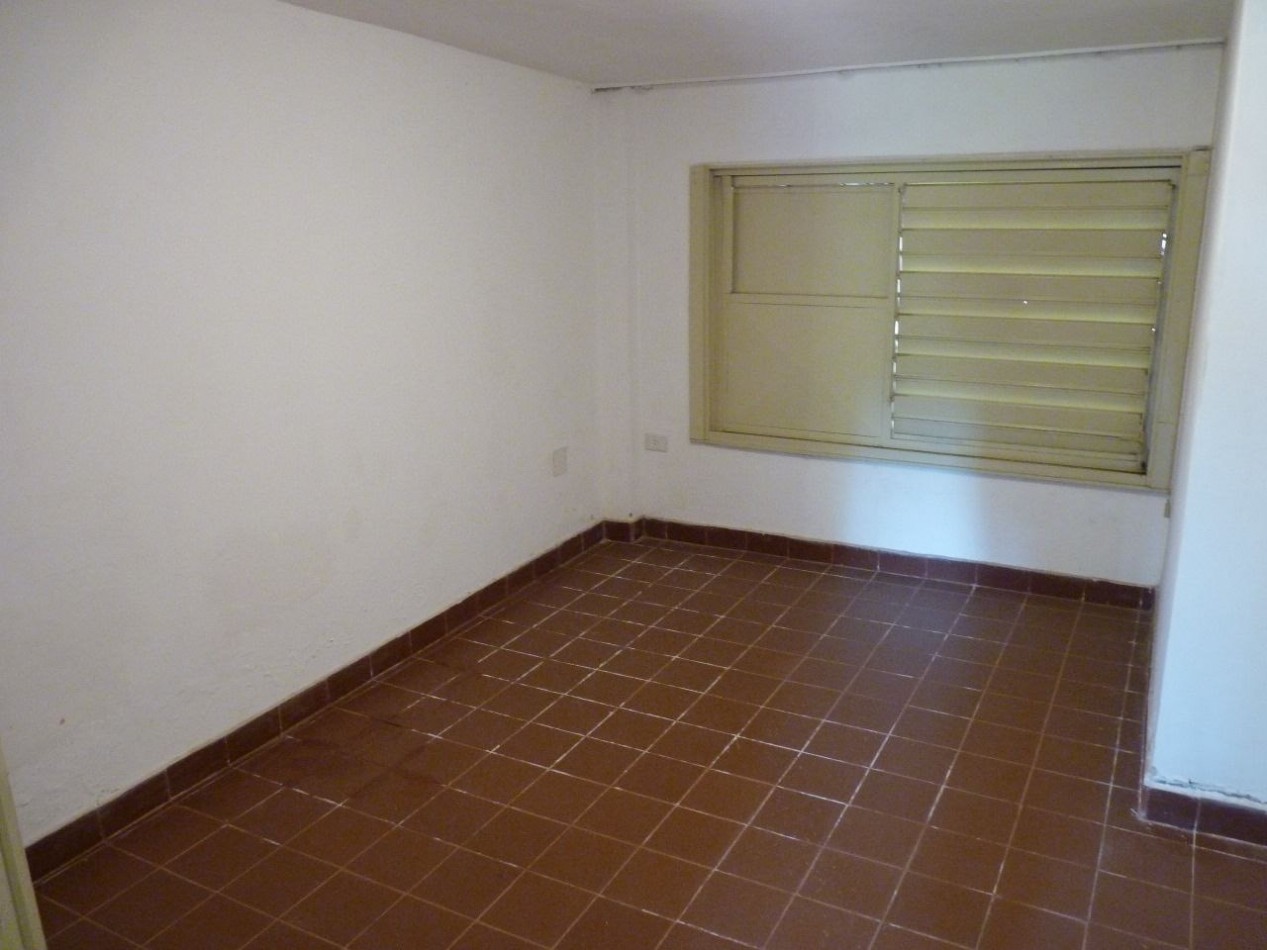 Casa 4 Dormitorios en Barrio Presidente Peron