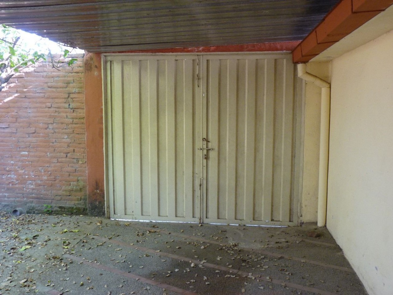 Casa 4 Dormitorios en Barrio Presidente Peron
