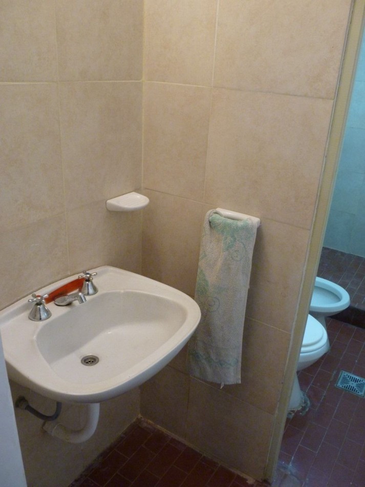Casa 4 Dormitorios en Barrio Presidente Peron