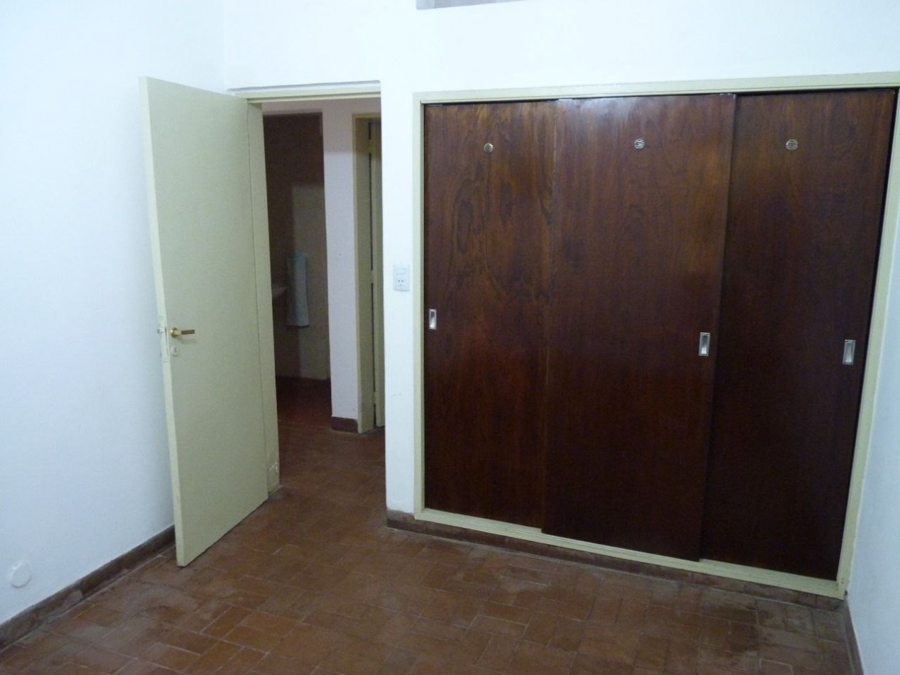 Casa 4 Dormitorios en Barrio Presidente Peron