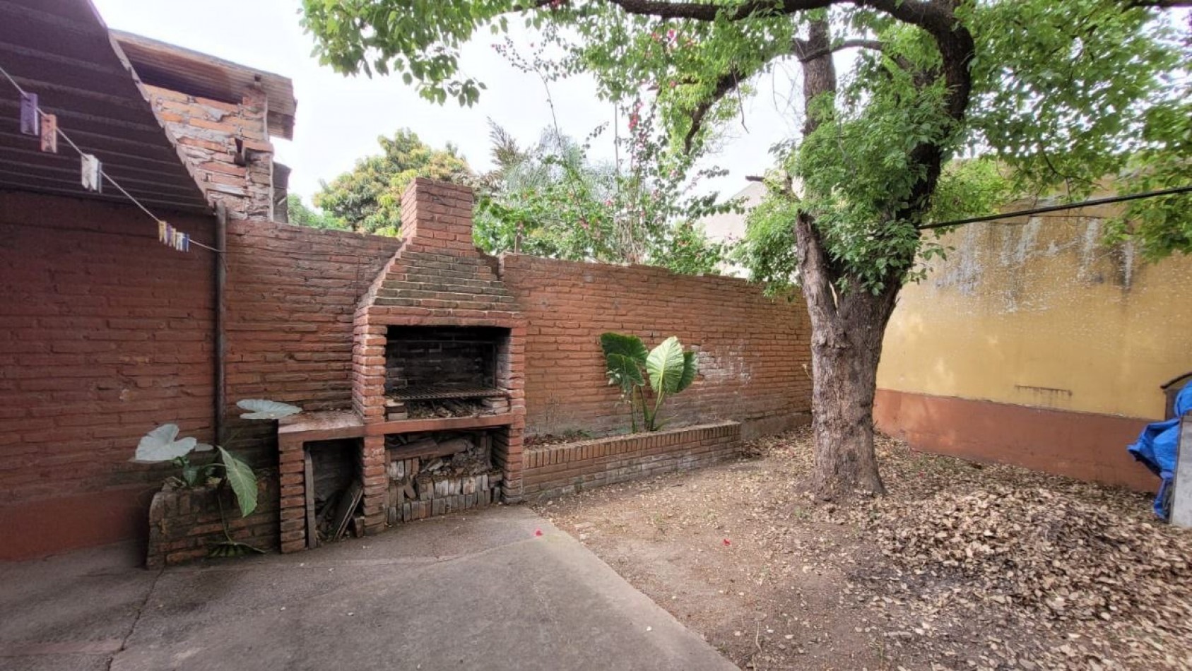 Casa 4 Dormitorios en Barrio Presidente Peron