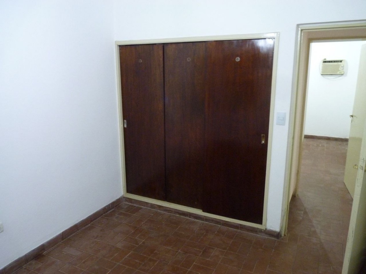 Casa 4 Dormitorios en Barrio Presidente Peron
