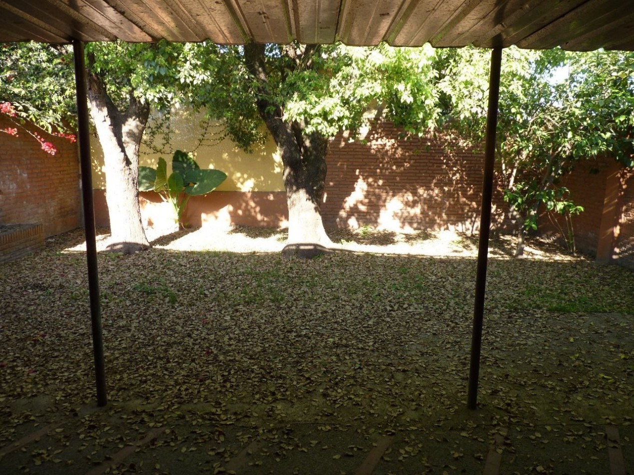 Casa 4 Dormitorios en Barrio Presidente Peron