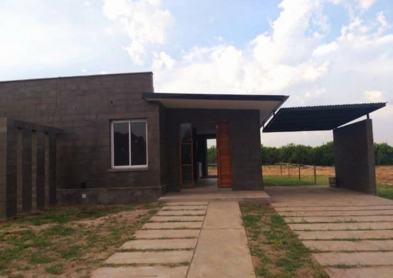 CASA En Punto Carmela de 2 dormitorios