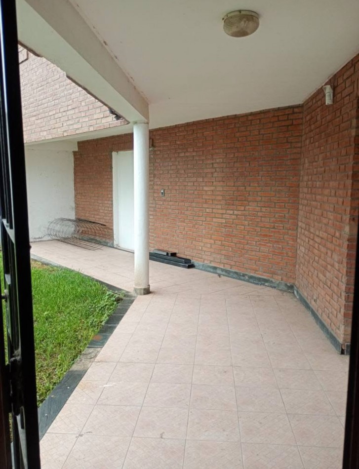 Granara alquila Casa 4 dormitorios en Yerba buena 