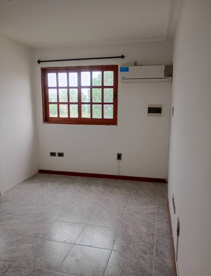 Granara alquila Casa 4 dormitorios en Yerba buena 