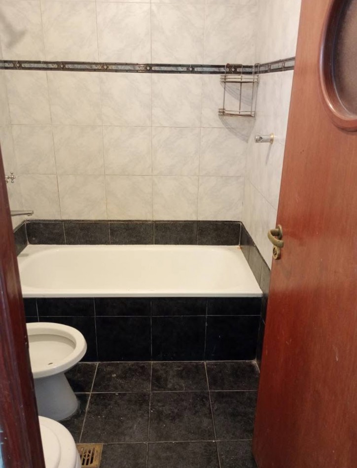 Granara alquila Casa 4 dormitorios en Yerba buena 