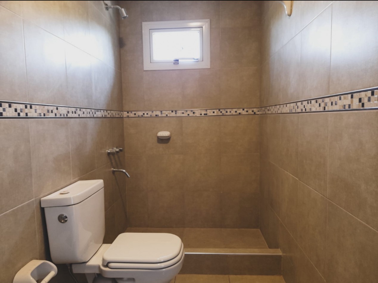 Granara Inmobiliaria Vende Casa en los nogales de 3 dormitorios 