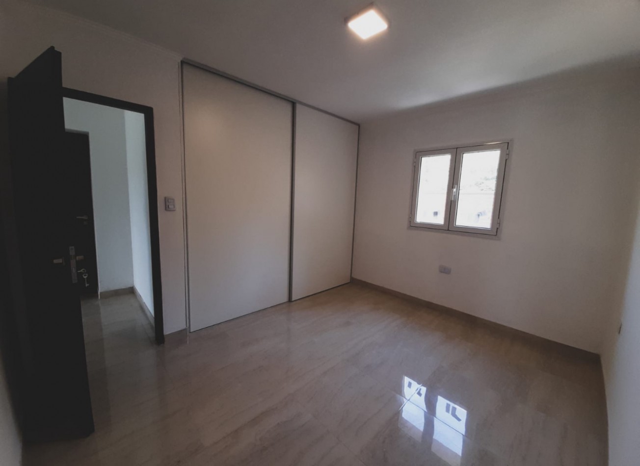 Granara Inmobiliaria Vende Casa en los nogales de 3 dormitorios 