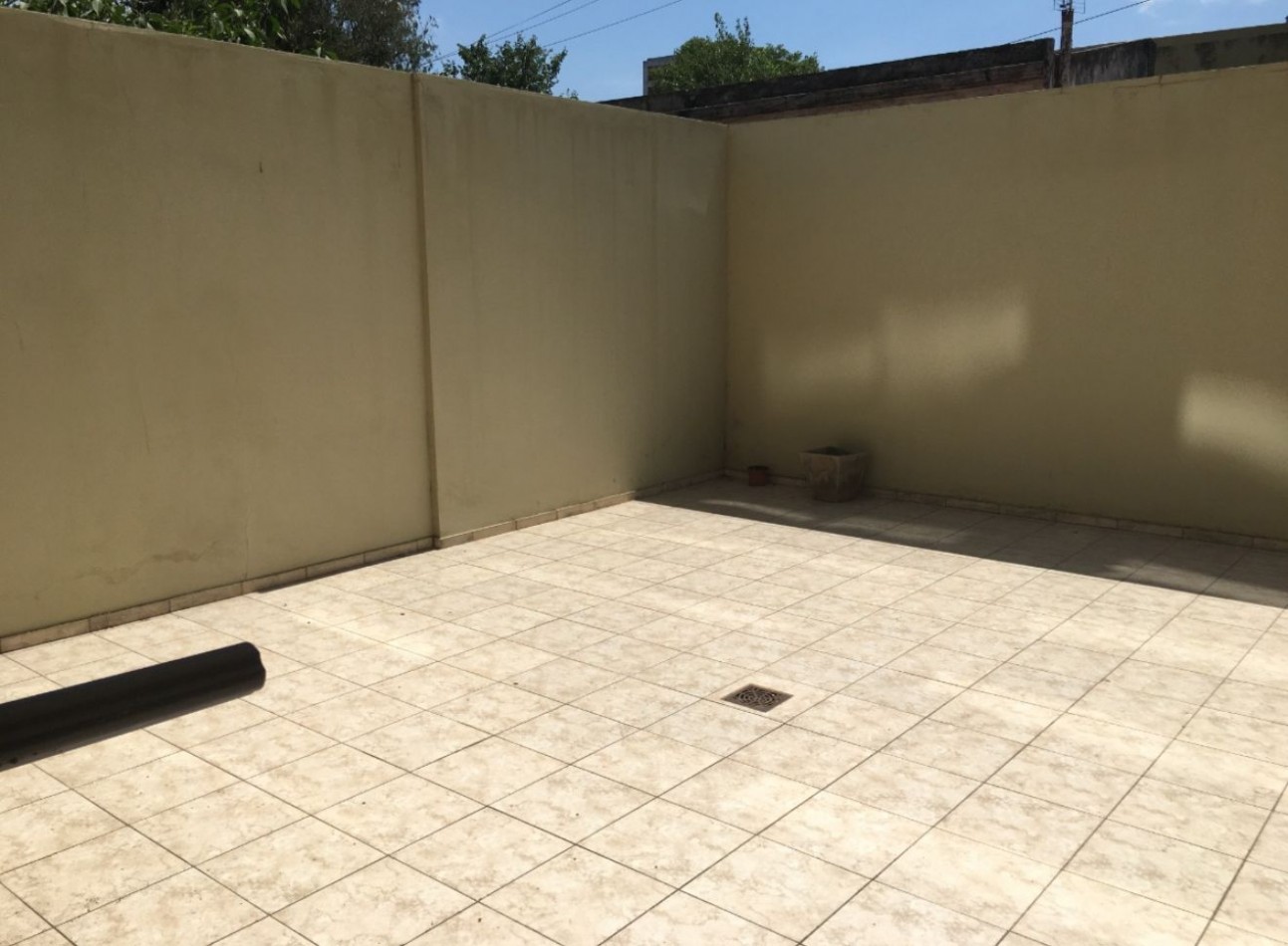 Dpto 1 dorm. Amoblado, barrio norte