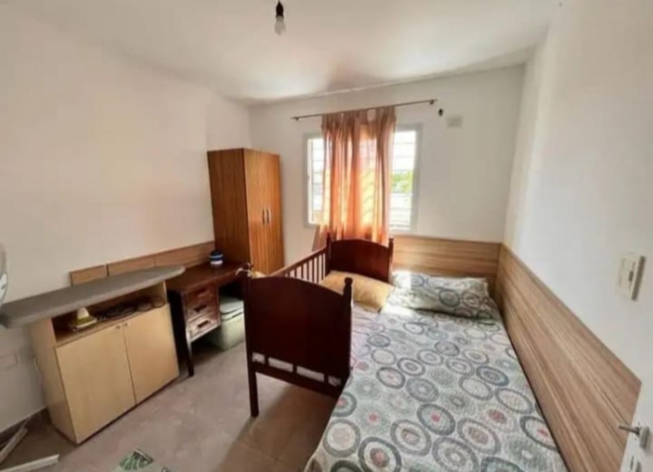 Venta duplex 3 dormitorios BAget America 1900