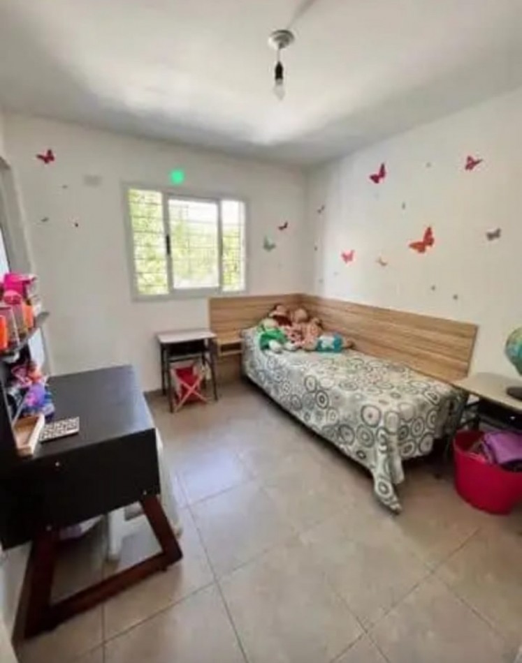 Venta duplex 3 dormitorios BAget America 1900