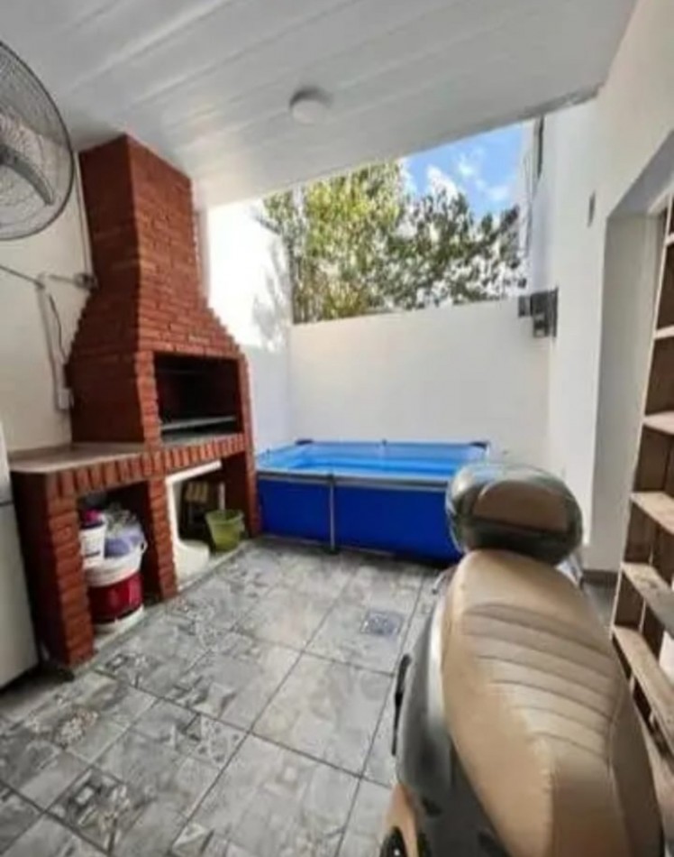 Venta duplex 3 dormitorios BAget America 1900