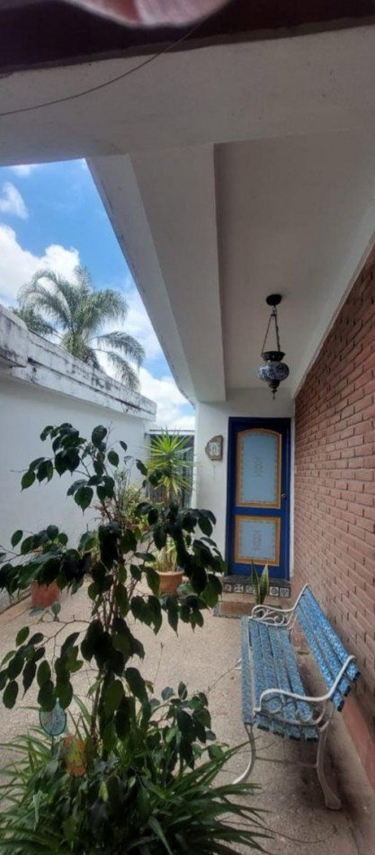 Casa en venta 3 dormitorios zona privilegiada Yerba buena calle Paraguay 700