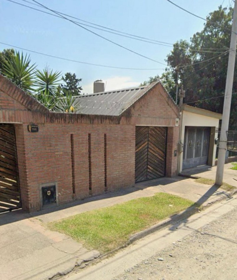 Casa en venta 3 dormitorios zona privilegiada Yerba buena calle Paraguay 700