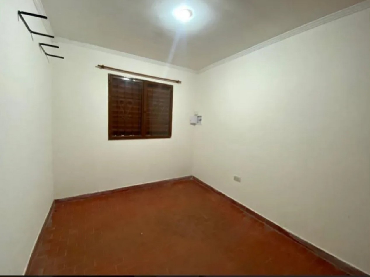 Vende Casa de tres Dormitorios en Las Talitas 