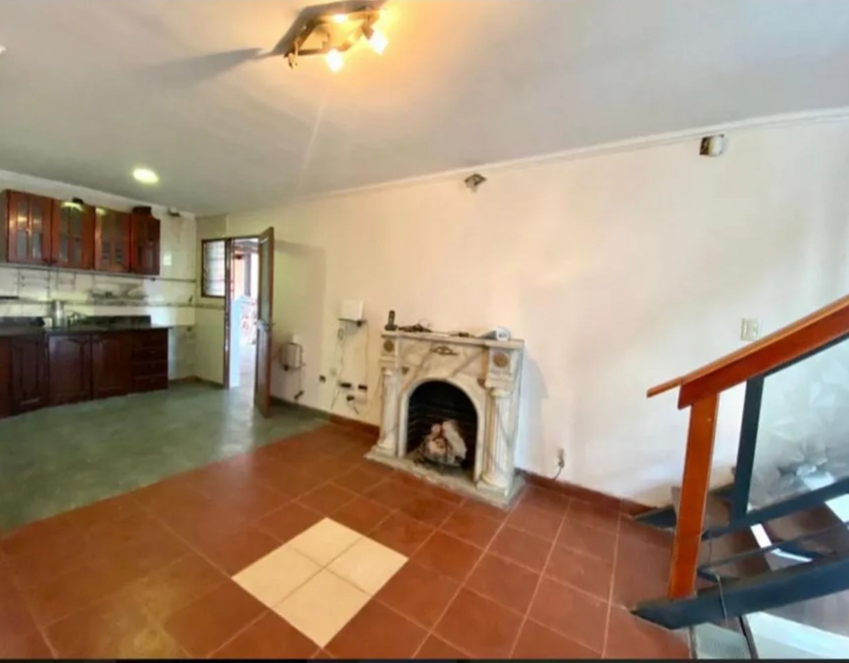 Vende Casa de tres Dormitorios en Las Talitas 