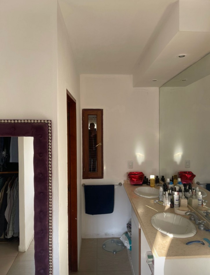 Vende Casa 4 dormitorios Golf Country Club Yerba Buena  