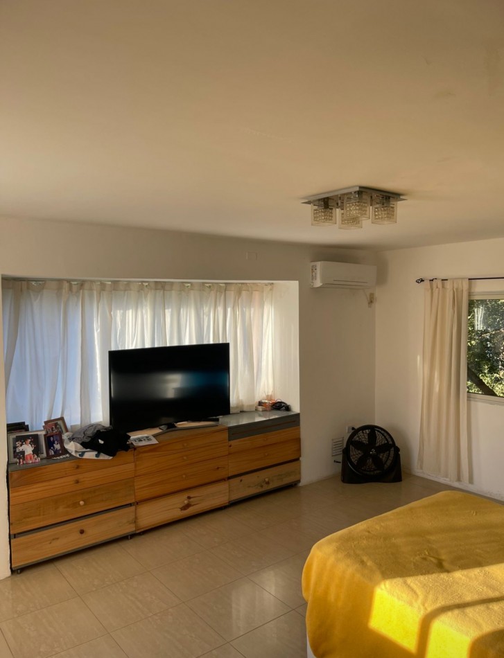 Vende Casa 4 dormitorios Golf Country Club Yerba Buena  