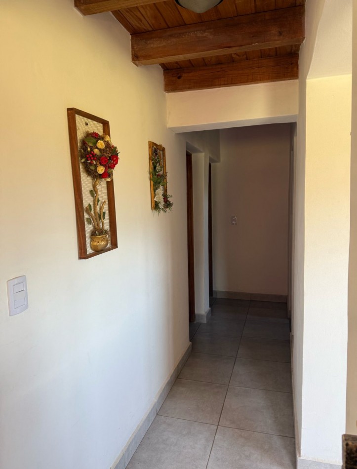 Venta Casa Tafi del Valle sobre Calle principal Casas de Colores 