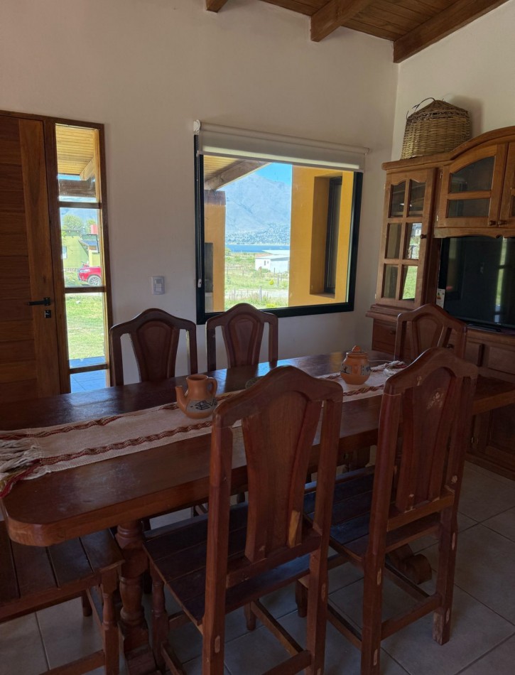 Venta Casa Tafi del Valle sobre Calle principal Casas de Colores 