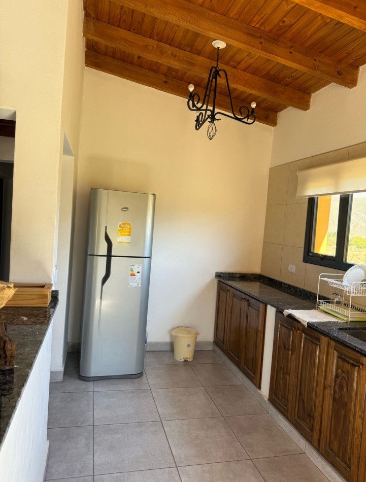 Venta Casa Tafi del Valle sobre Calle principal Casas de Colores 