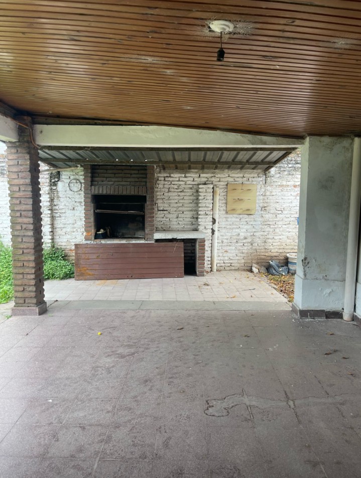 Venta Casa de tres dormitorios Barrio Presidente Peron Mza 1 casa 2 