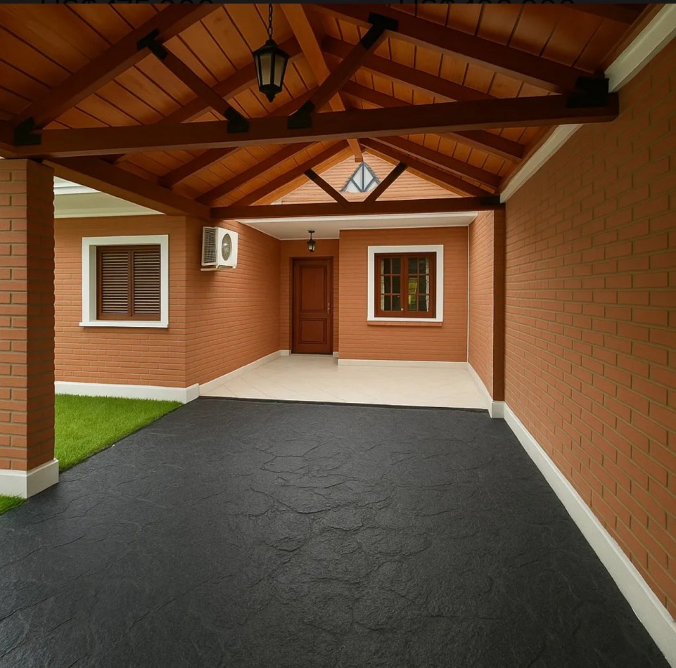 Venta casa Yerba a 50 metros de Av Aconquija Maciel 150