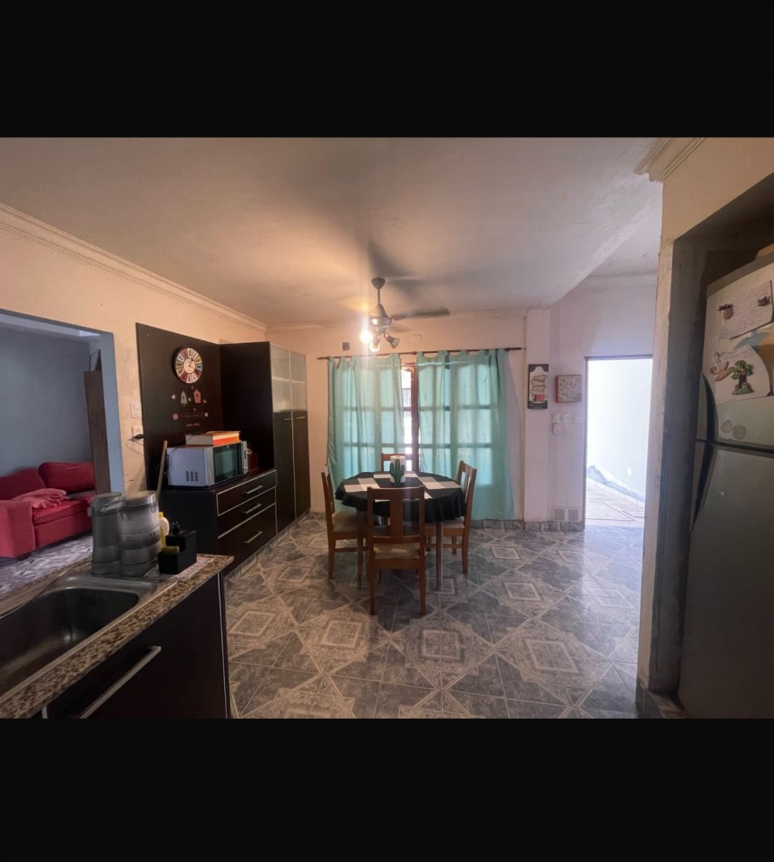 Se vende propiedad en Avenida Francisco de Aguirre a minutos de Plaza Urquiza 