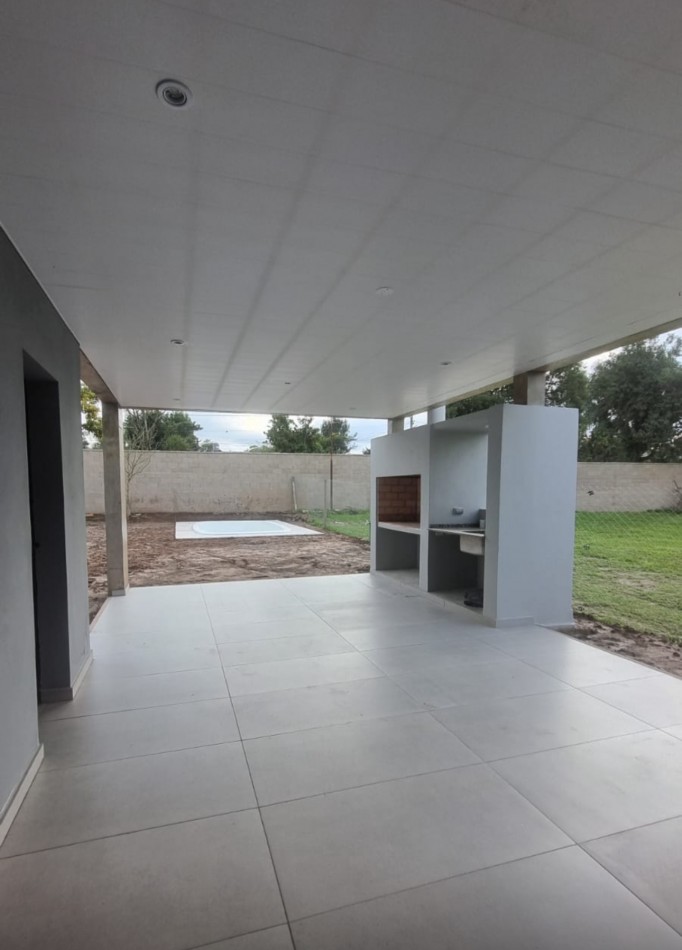 Vende Casa de una Planta Barrio Las Cañas Yerba Buena 