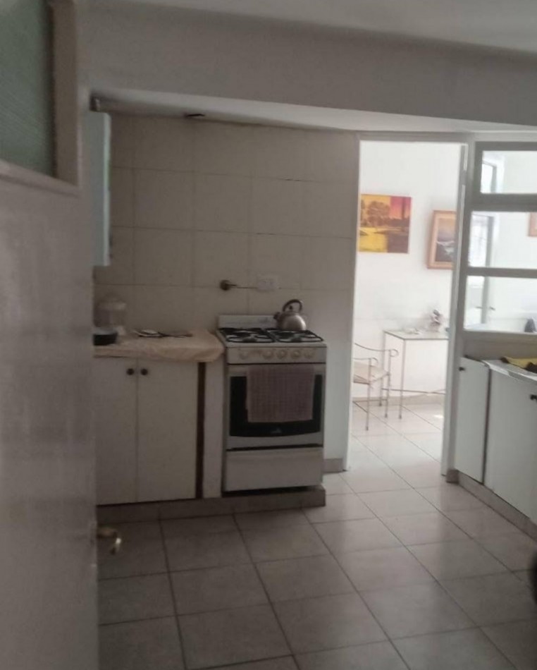 Venta dpto de Tres dormitorios mas dependencia Barrio Norte 