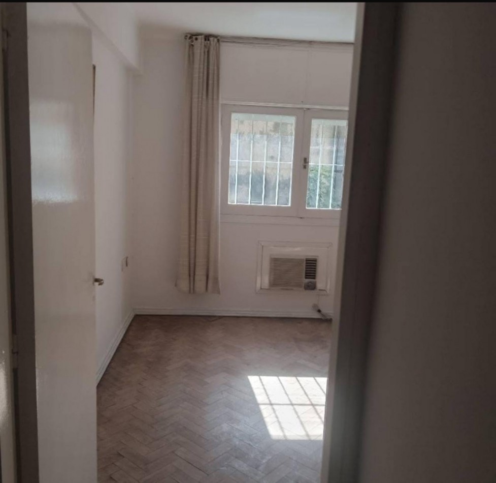 Venta dpto de Tres dormitorios mas dependencia Barrio Norte 