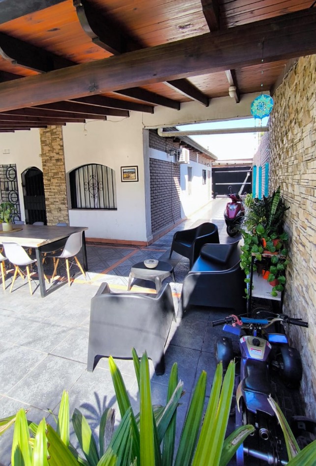 CASA 3 DORMITORIOS - ALTURA MATE DE LUNA 2600