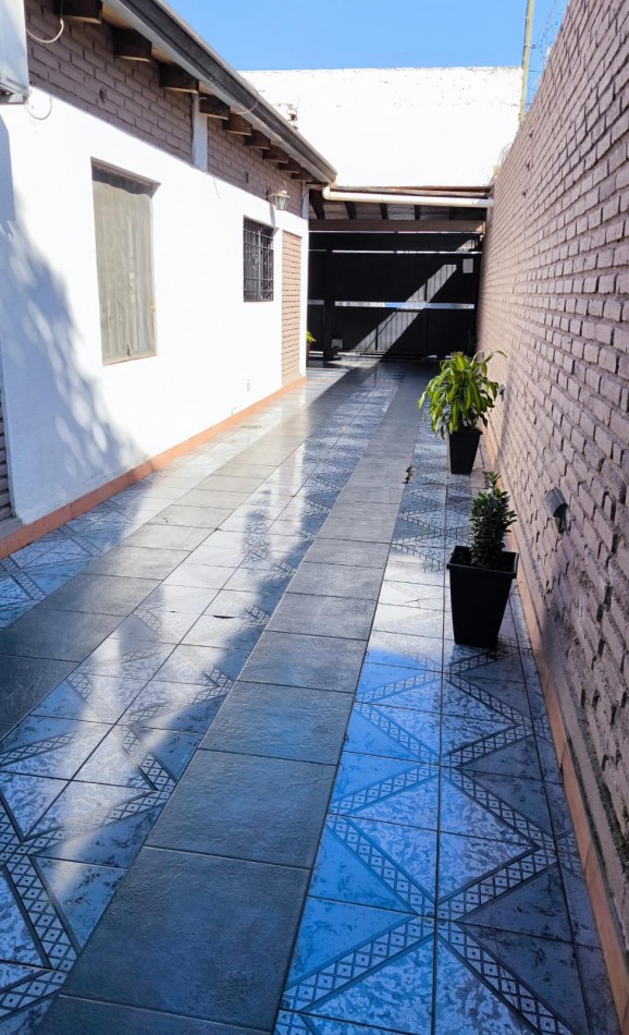 CASA 3 DORMITORIOS - ALTURA MATE DE LUNA 2600