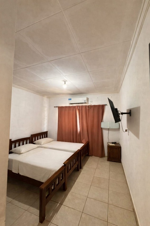 HERMOSA CASA DE 2 PLANTAS Y 5 HABITACIONES EN YERBA BUENA 