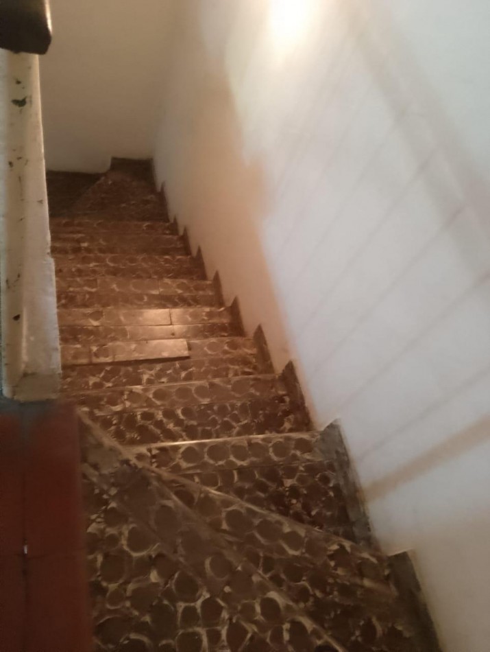 PROPIEDAD CON DESTINO COMERCIAL Y RESIDENCIAL EN AV MITRE