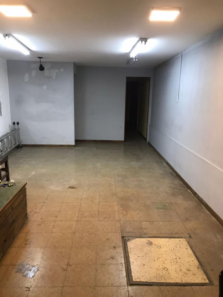 PROPIEDAD CON DESTINO COMERCIAL Y RESIDENCIAL EN AV MITRE