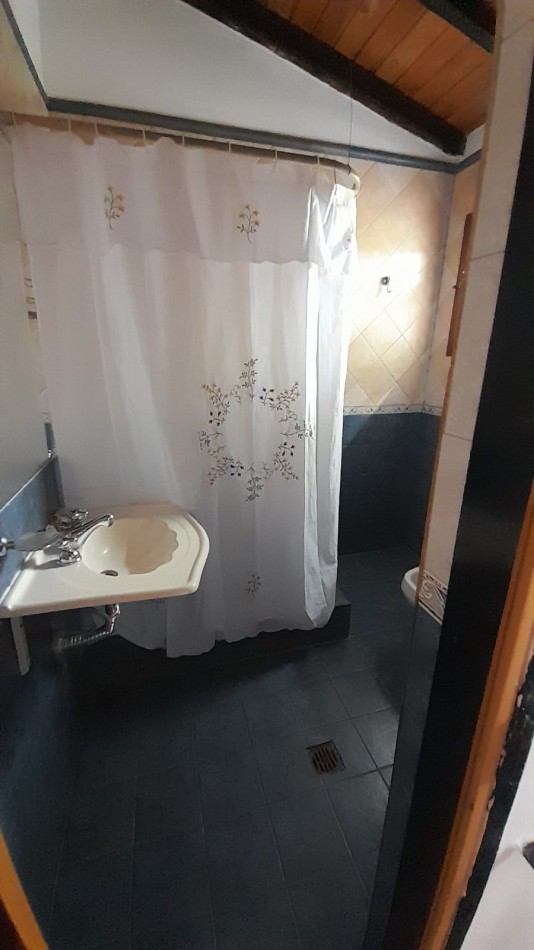 HERMOSA CASA DE 4 DORMITORIOS EN ALQUILER - YERBA BUENA