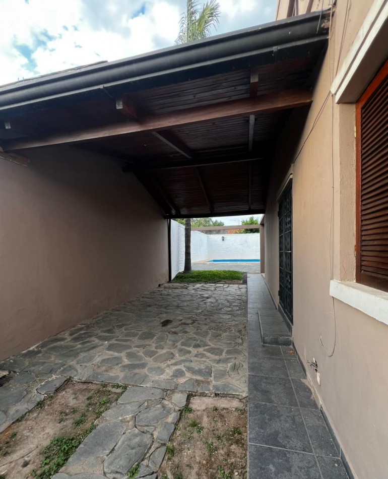 HERMOSA CASA DE 4 DORMITORIOS EN ALQUILER - YERBA BUENA