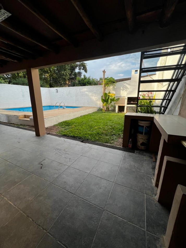 HERMOSA CASA DE 4 DORMITORIOS EN ALQUILER - YERBA BUENA