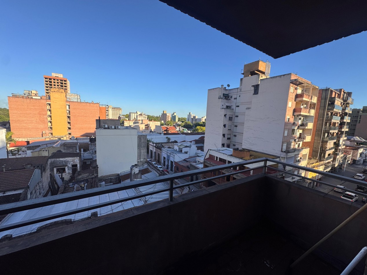 DEPARTAMENTO DE 1 DORMITORIO EN VENTA - BARRIO NORTE